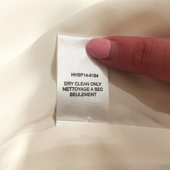 Revolve Haute Hippie Sleeveless Lace Crepe Cloak Vest in Swan (Ivory/Pearl) Sz 8 - Picture 6 of 10